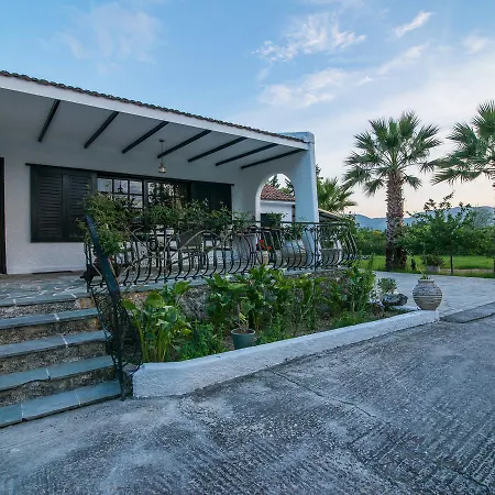 Mansion Domenica * Sarakinádhon